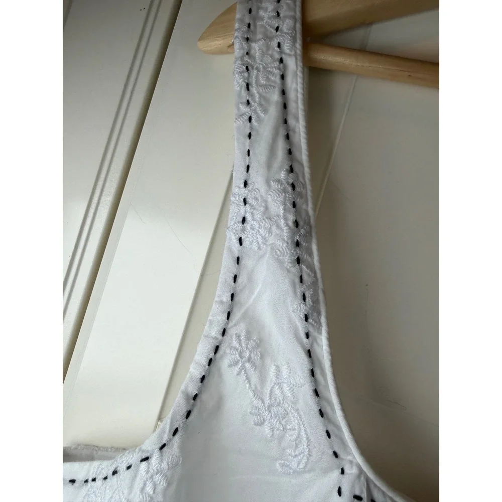 Tahari White Embroidered dress Square Neck knee length Size 14 - Picture 4 of 13